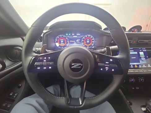 Used 2024 Nissan Z Performance w/ Heritage Edition image 15