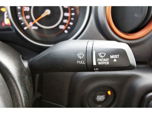 Used 2023 Jeep Gladiator Mojave image 17