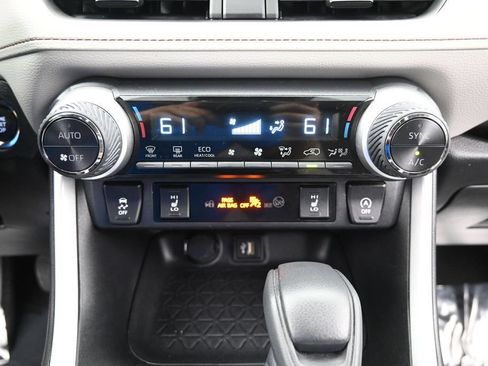 Used 2024 Toyota RAV4 XLE w/ Convenience Package AWD/4WD image 21