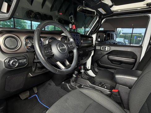 Used 2020 Jeep Wrangler Unlimited Sport S image 13