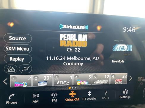 Used 2024 Nissan Pathfinder Platinum w/ Cargo Package image 7