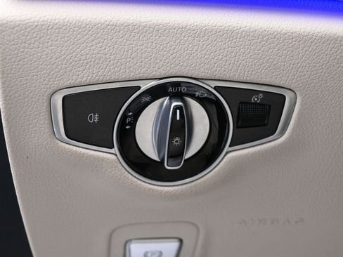 Used 2022 Mercedes-Benz E 350 4MATIC Sedan image 18