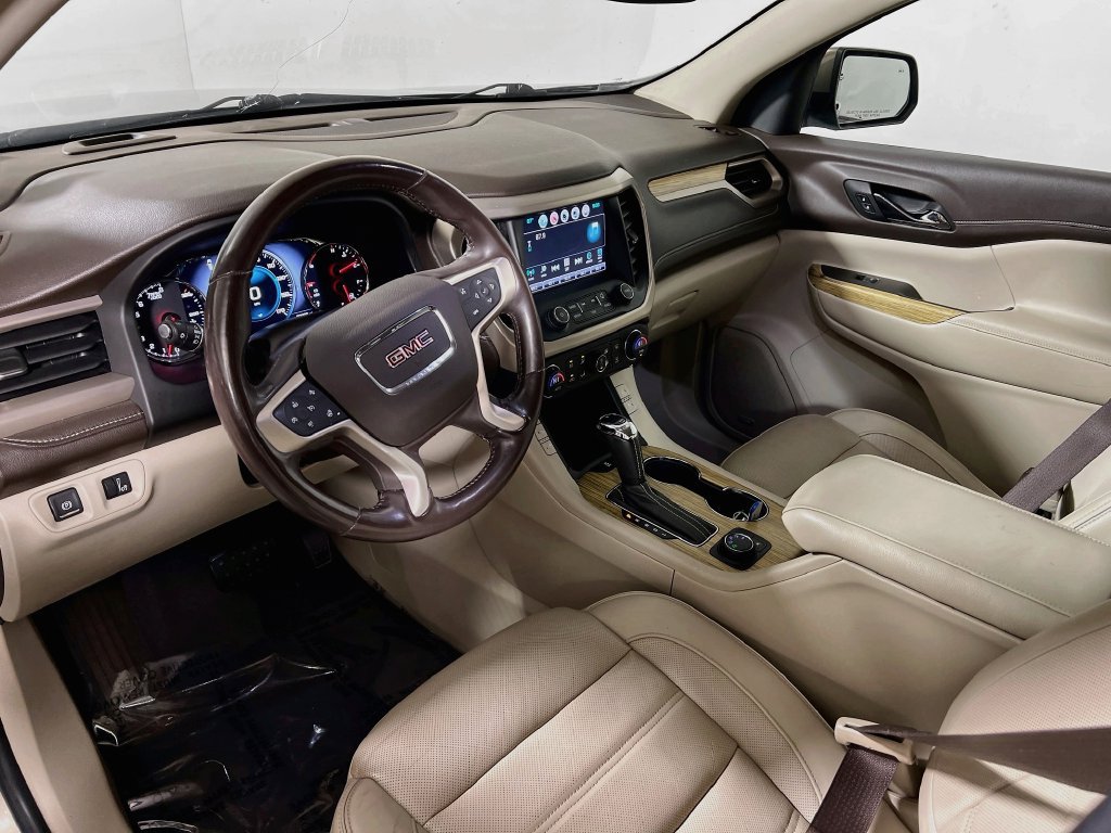 Used 2019 GMC Acadia Denali w/ Technology Package AWD/4WD image 9