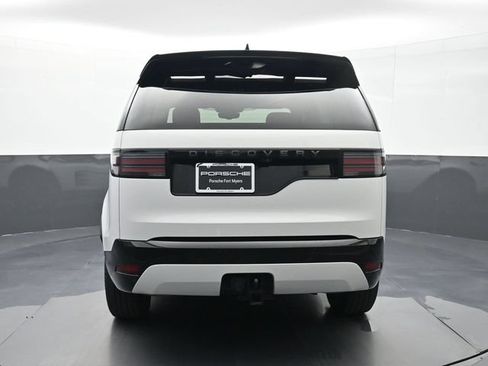 Used 2024 Land Rover Discovery Dynamic SE AWD/4WD image 19