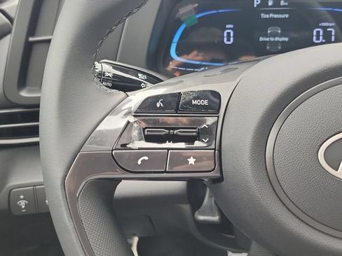 New 2026 Hyundai Elantra SEL Sport FWD image 7