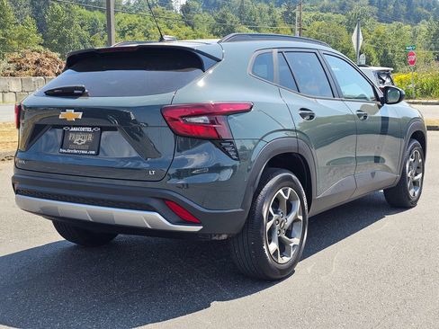 Certified 2025 Chevrolet Trax LT w/ Driver Confidence Package FWD image 3