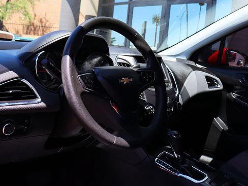 Used 2019 Chevrolet Cruze LS w/ LS Convenience Package FWD image 39