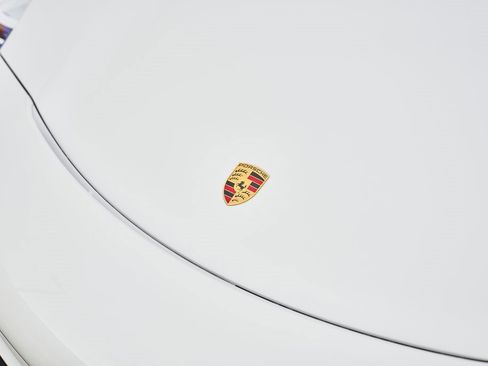 Used 2015 Porsche 918 Spyder w/Weissach Package image 7