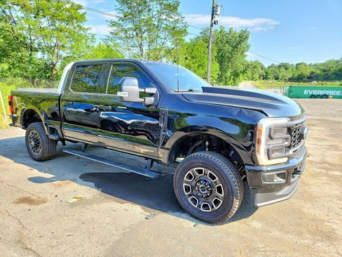 Used 2025 Ford F350 Platinum AWD/4WD image 1