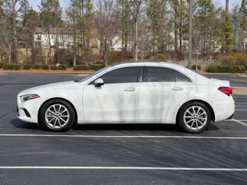 Used 2020 Mercedes-Benz A 220 A 220 4MATIC AWD 4dr Sedan image 4