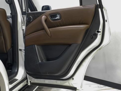 Used 2023 Nissan Armada Platinum w/ Captain's Chairs Package RWD image 61