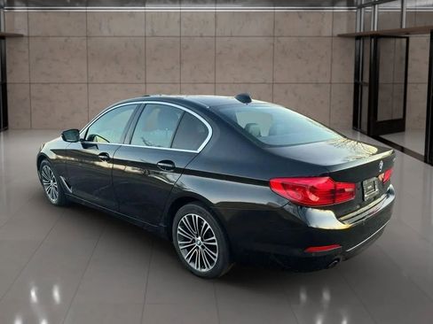 Used 2019 BMW 530i w/ Convenience Package image 4