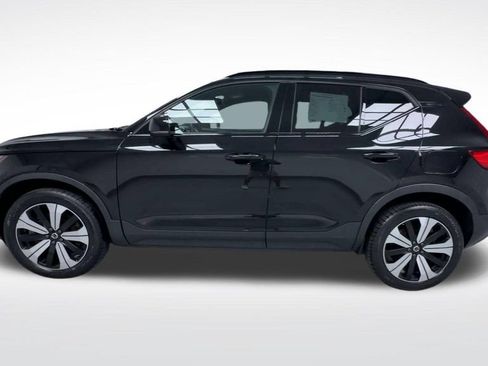 Used 2023 Volvo XC40 Recharge Plus AWD/4WD image 5
