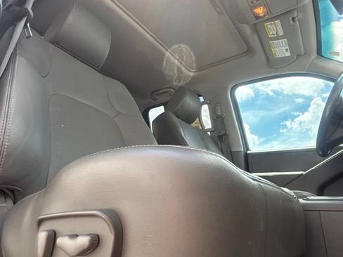 Used 2017 Nissan Frontier SL w/ Moonroof Package AWD/4WD image 28