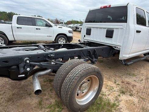 New 2026 RAM 5500 Tradesman w/ Chrome Appearance Group AWD/4WD image 8