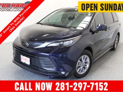 Used 2026 Toyota Sienna XLE