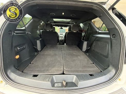 Used 2018 Ford Explorer Platinum AWD/4WD image 28
