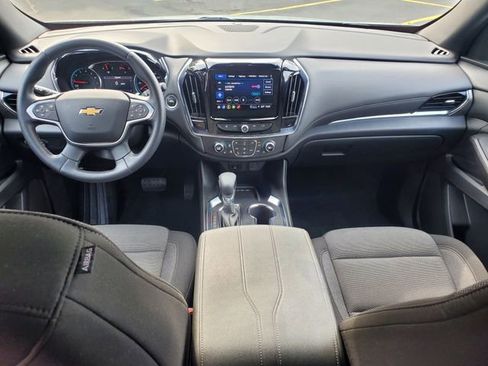 Certified 2023 Chevrolet Traverse LT FWD image 15
