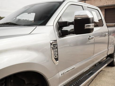 Used 2021 Ford F250 XLT w/ XLT Premium Package AWD/4WD image 4