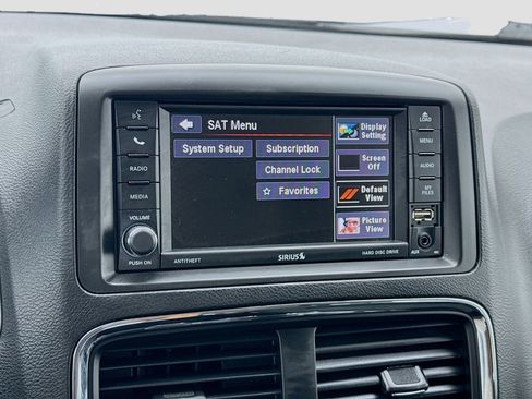 Used 2019 Dodge Grand Caravan SE w/ UConnect Hands-Free Group FWD image 9