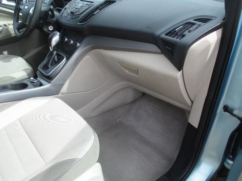 Used 2013 Ford Escape SE image 25