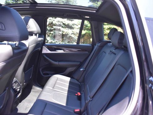 Used 2024 BMW X3 xDrive30i w/ Convenience Package AWD/4WD image 18