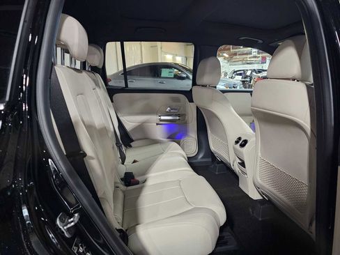 New 2026 Mercedes-Benz GLB 250 4MATIC image 14