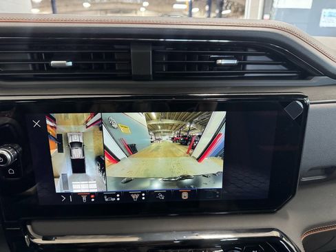 New 2026 GMC Sierra 2500 AT4 image 25