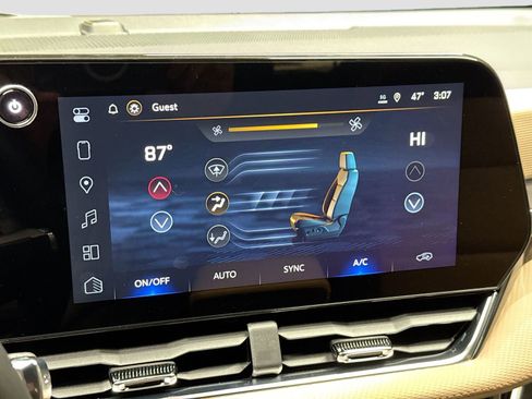 New 2026 Chevrolet Equinox ACTIV w/ Safety and Technology Package AWD/4WD image 19