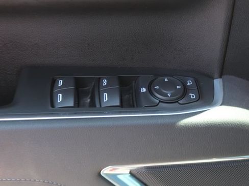 Used 2026 Chevrolet Silverado 1500 LT AWD/4WD image 32