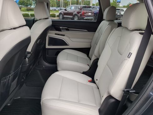 Certified 2023 Kia Telluride S w/ S Sunroof Package FWD image 14