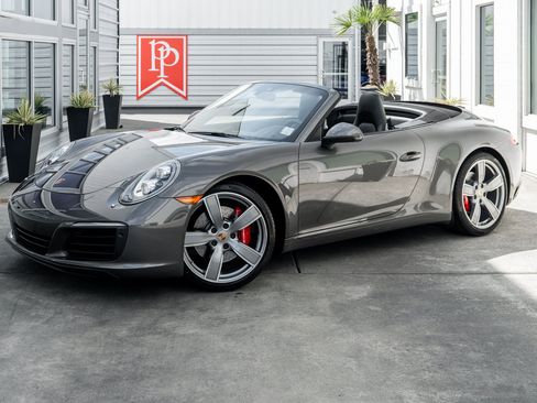 Used 2017 Porsche 911 Carrera S RWD image 2