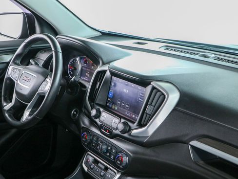 Used 2022 GMC Terrain SLT w/ LPO, Floor Liner Package AWD/4WD image 25