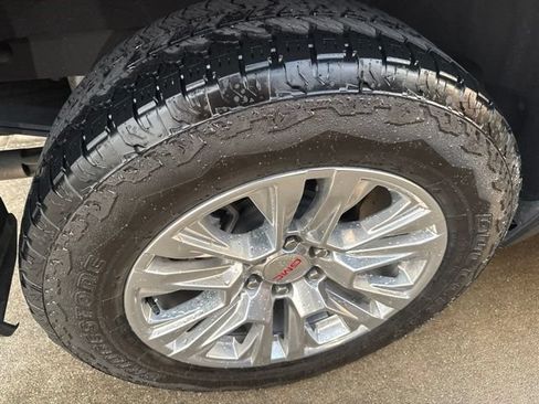 Used 2025 GMC Sierra 1500 Denali AWD/4WD image 10