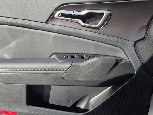 New 2026 Kia Sportage EX image 16