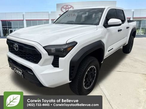 Used 2024 Toyota Tacoma TRD Off-Road w/ TRD Off Road Upgrade Package AWD/4WD image 13