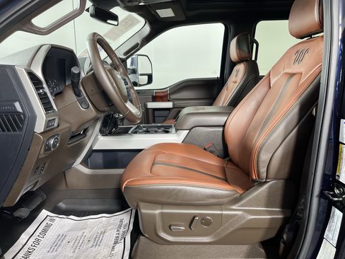 Used 2022 Ford F450 King Ranch w/ King Ranch Ultimate Package image 9