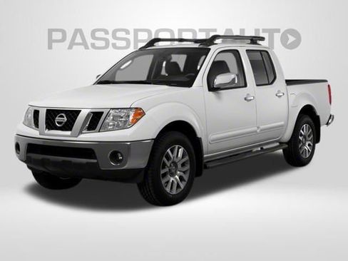 Used 2010 Nissan Frontier LE w/ LE Value Truck Pkg AWD/4WD image 1