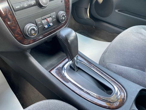 Used 2014 Chevrolet Impala LT image 18