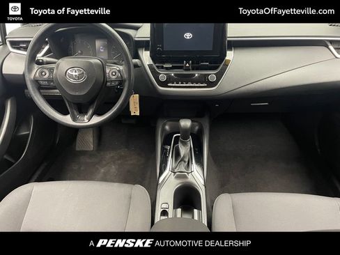 Used 2024 Toyota Corolla LE image 18