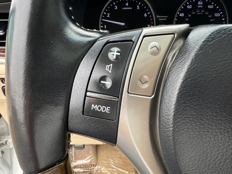 Used 2013 Lexus ES 350 w/ Premium Pkg FWD image 31