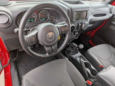 Used 2016 Jeep Wrangler Sport AWD/4WD image 2