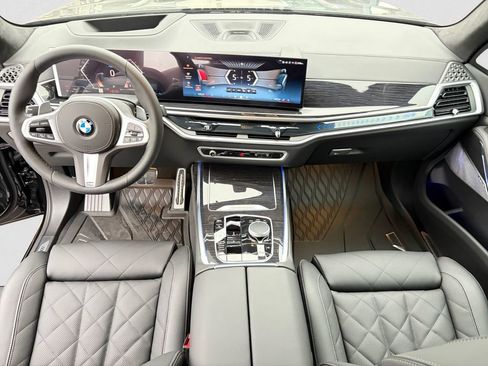 New 2026 BMW X7 xDrive40i w/ M Sport Package AWD/4WD image 12