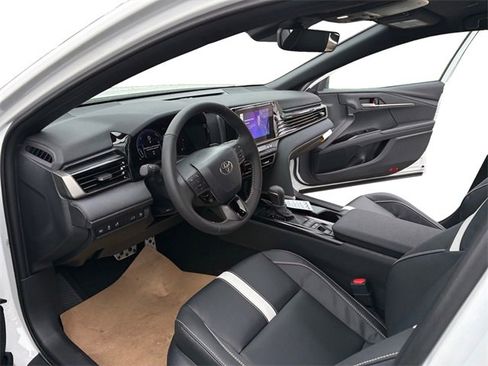 New 2026 Toyota Camry Hybrid image 9