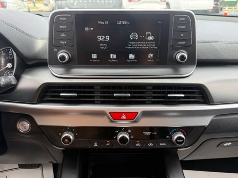 Used 2021 Kia Telluride LX FWD image 12