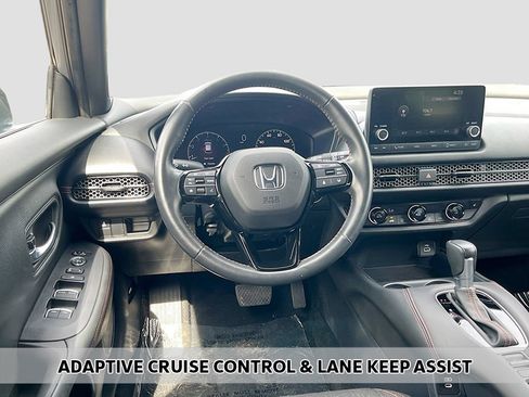Used 2024 Honda HR-V Sport image 3