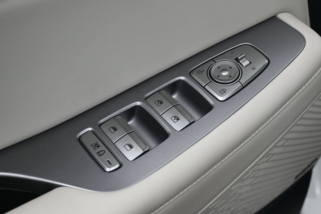 Used 2024 Hyundai Palisade Limited FWD image 14