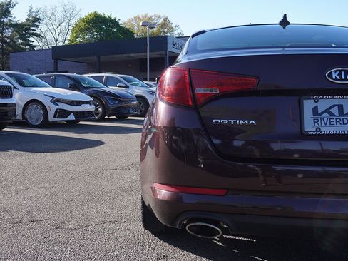 Used 2011 Kia Optima EX w/ Premium Pkg FWD image 13