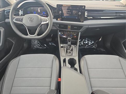 New 2026 Volkswagen Jetta SE image 11