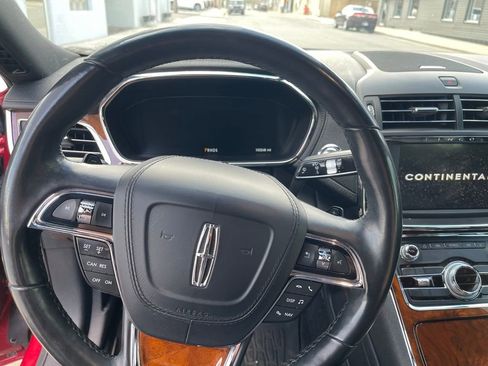 Used 2017 Lincoln Continental Select w/ Climate Package image 13